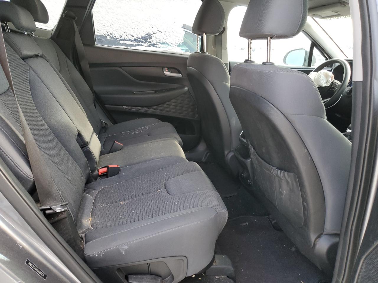 2019 Hyundai Santa Fe - Image 11