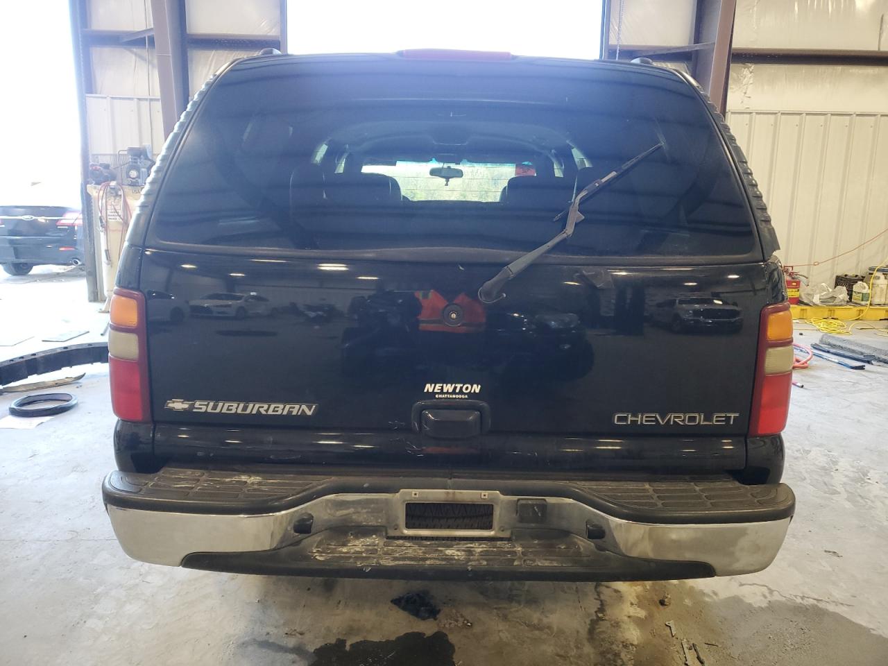2002 Chevrolet Suburban - Image 6