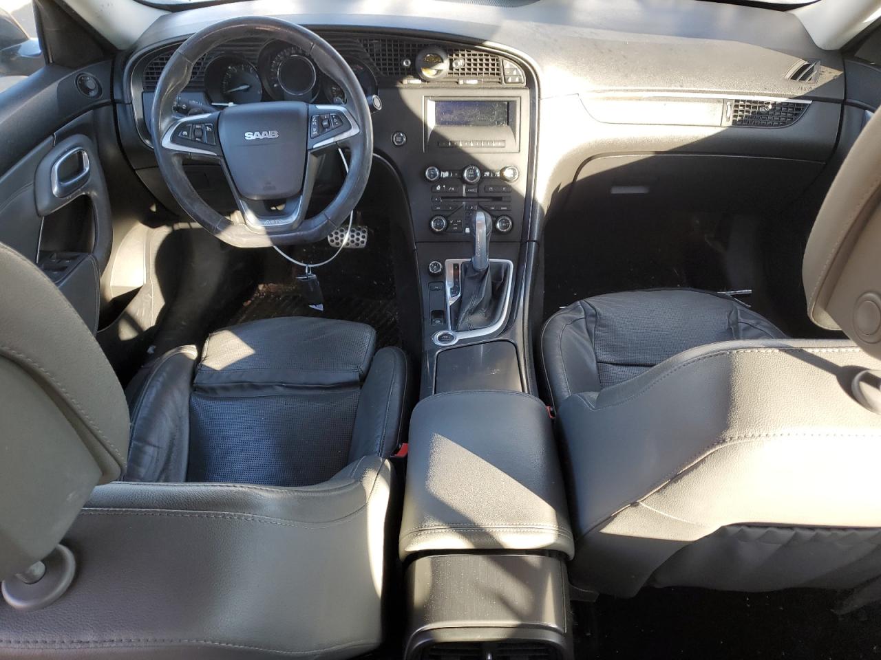 2010 Saab 9-5 - Image 8
