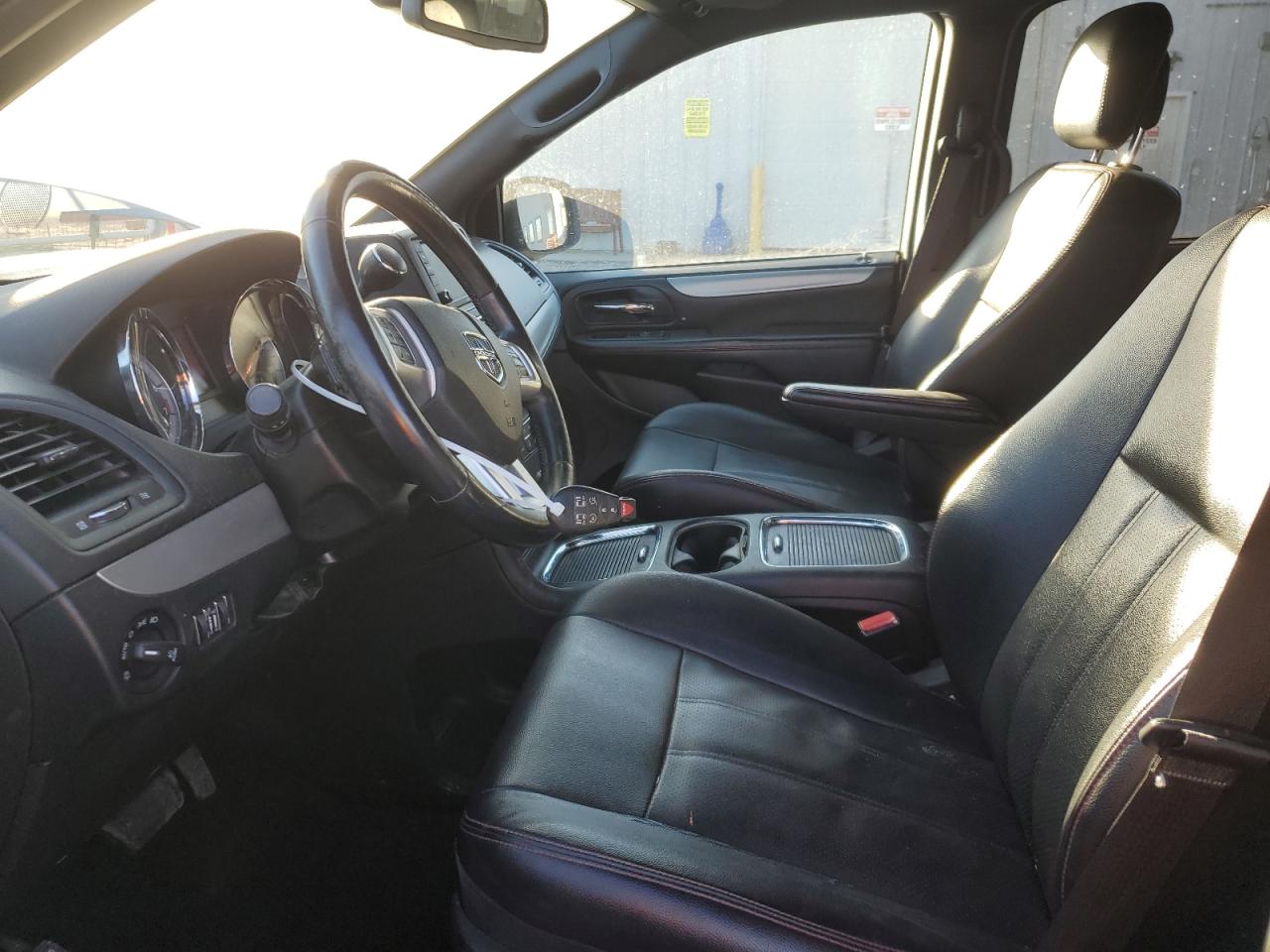 2018 Dodge Caravan - Image 7