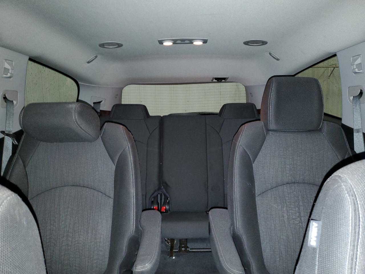 2016 Chevrolet Traverse - Image 10