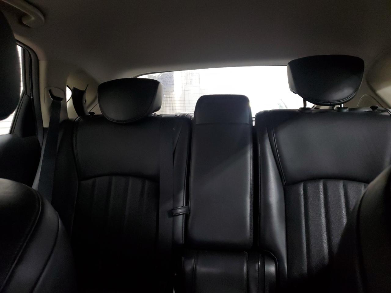 2017 Infiniti QX50 - Image 10