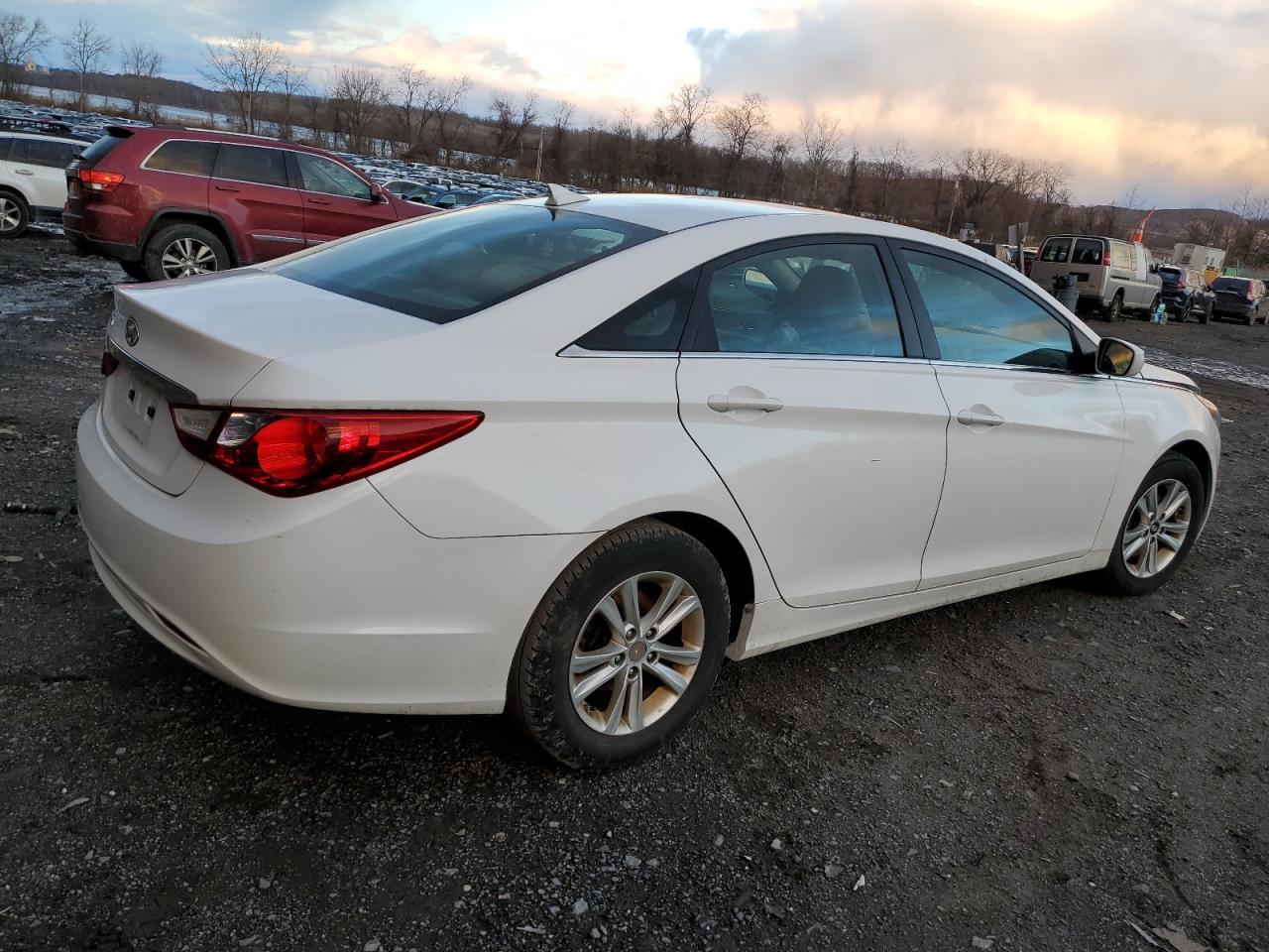 VIN 5NPEB4AC1DH620042 2013 HYUNDAI SONATA no.3