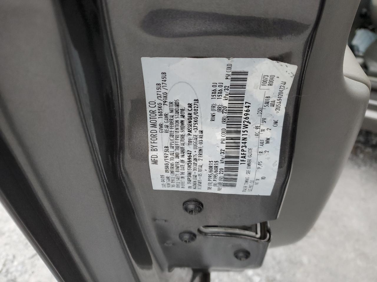 2005 Ford Focus - Image 12