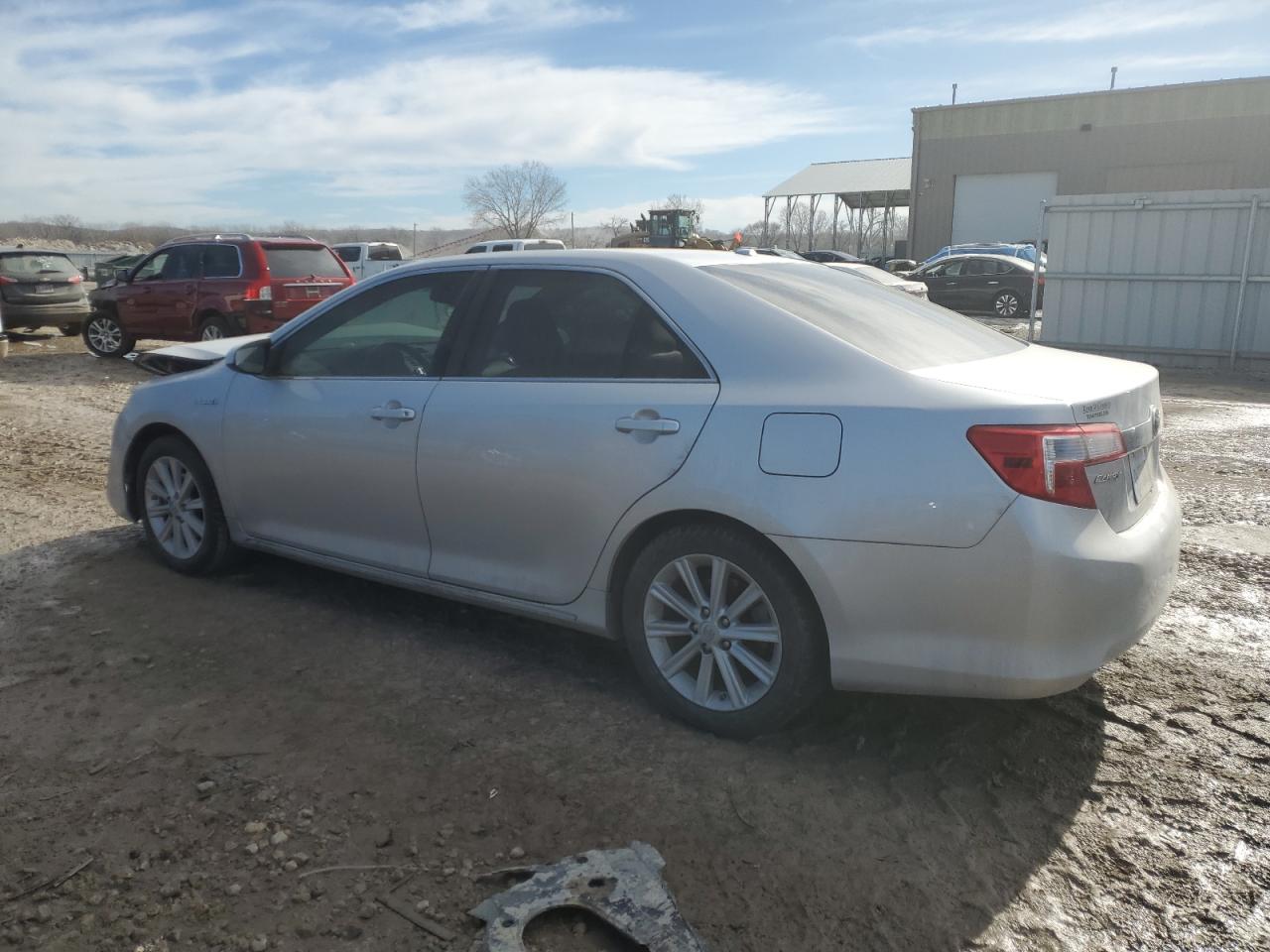 2013 Toyota Camry - Image 2