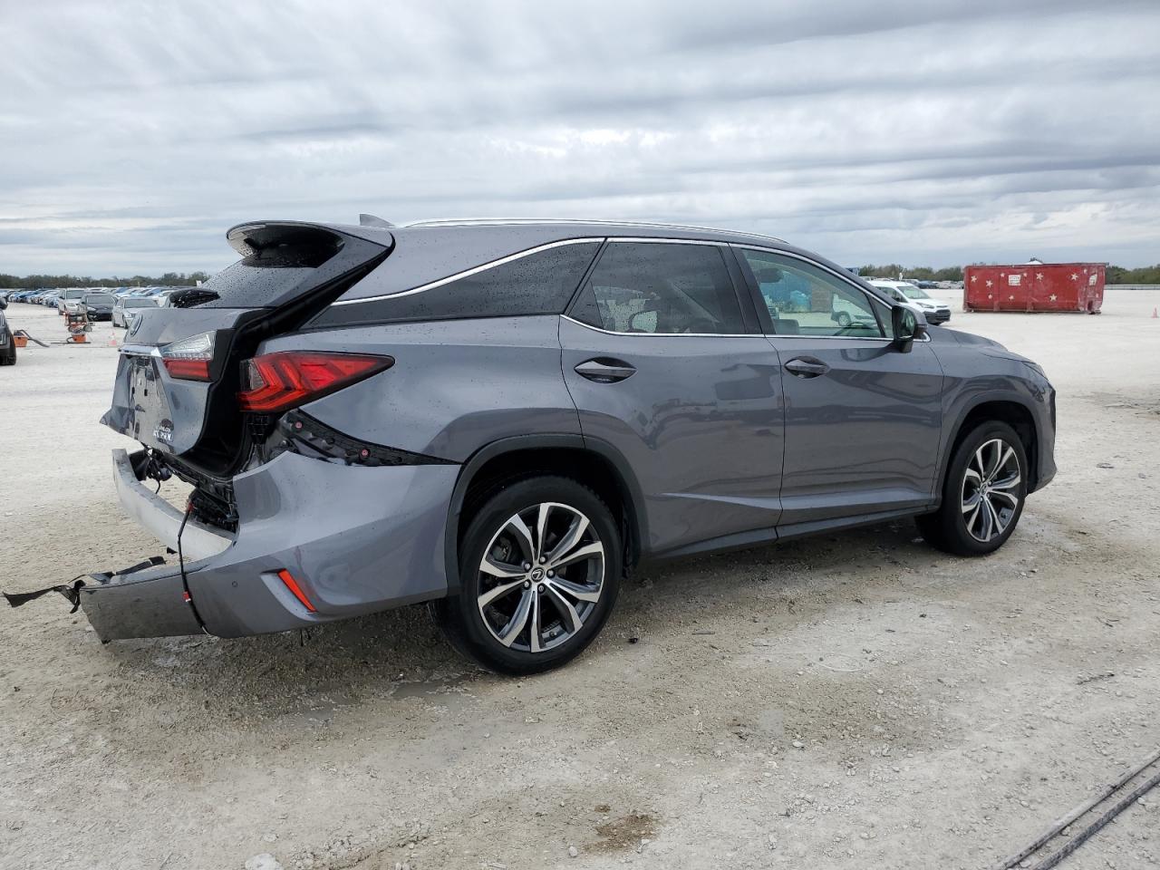 2021 Lexus RX - Image 3