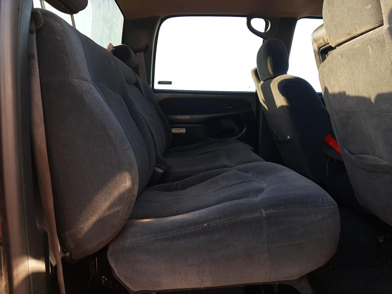 2002 Chevrolet Silverado - Image 12
