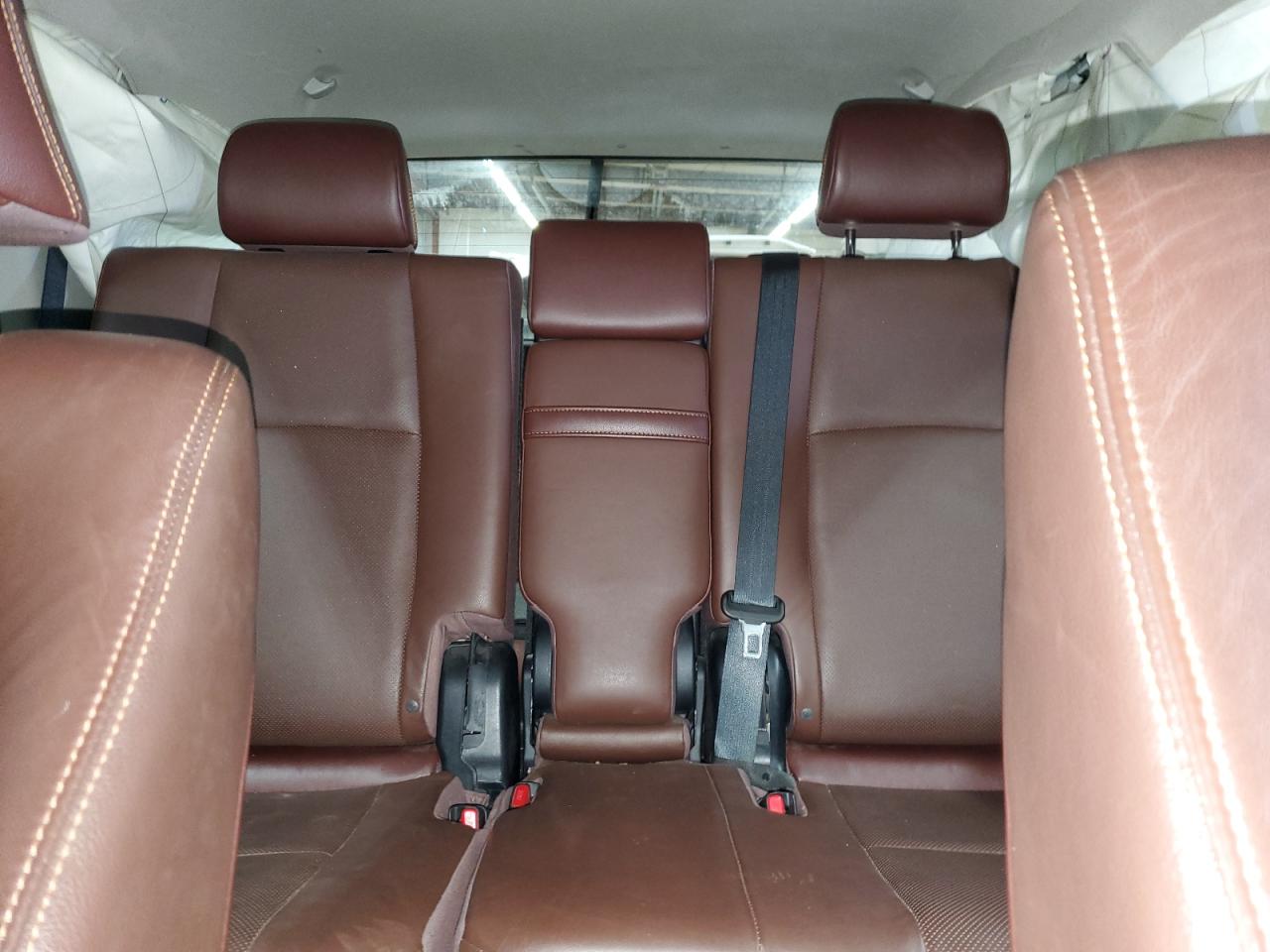 2017 Toyota 4Runner - Image 10