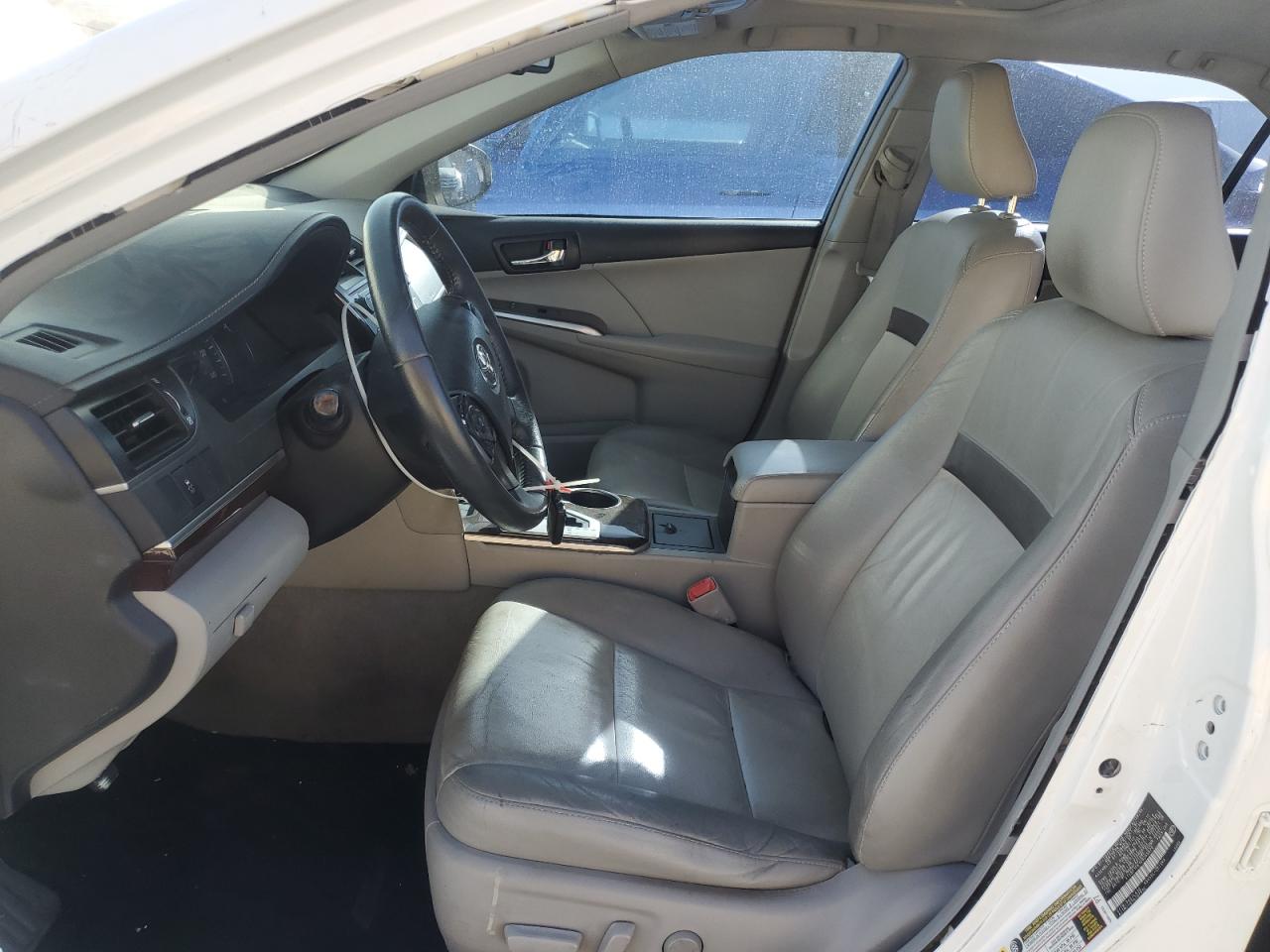 2012 Toyota Camry - Image 7