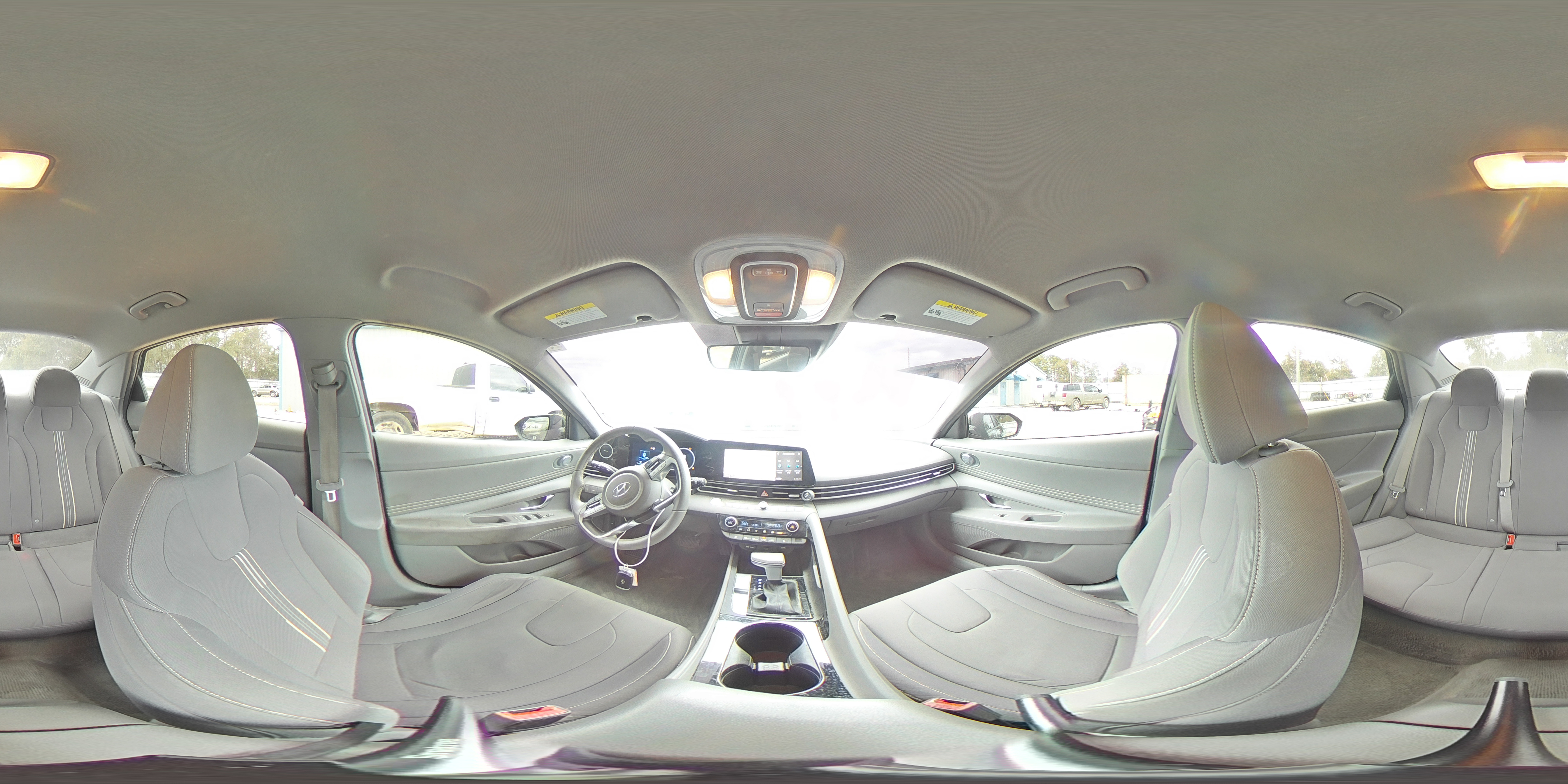 2023 Hyundai Elantra - Image 14