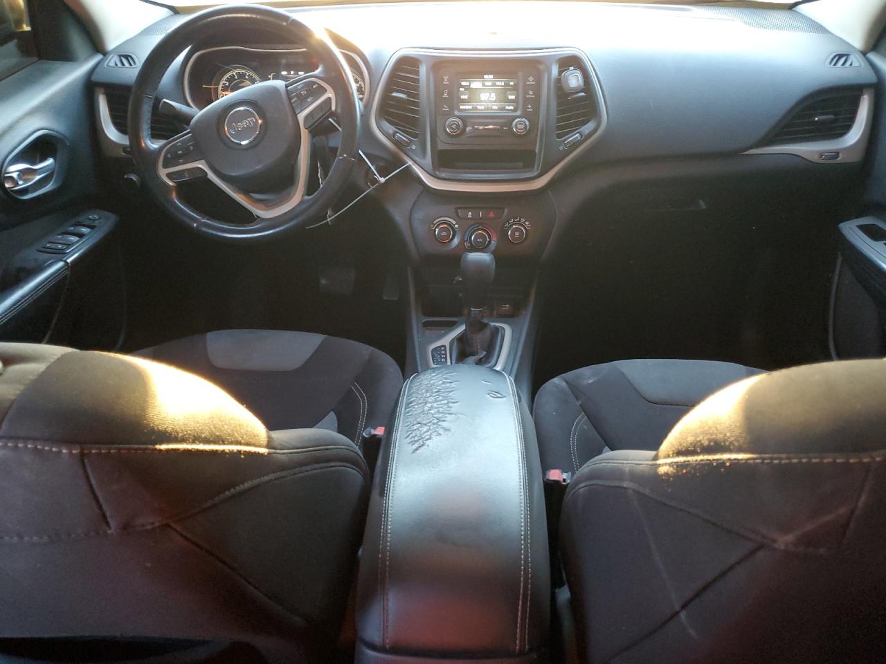 2015 Jeep Grand Cherokee - Image 8