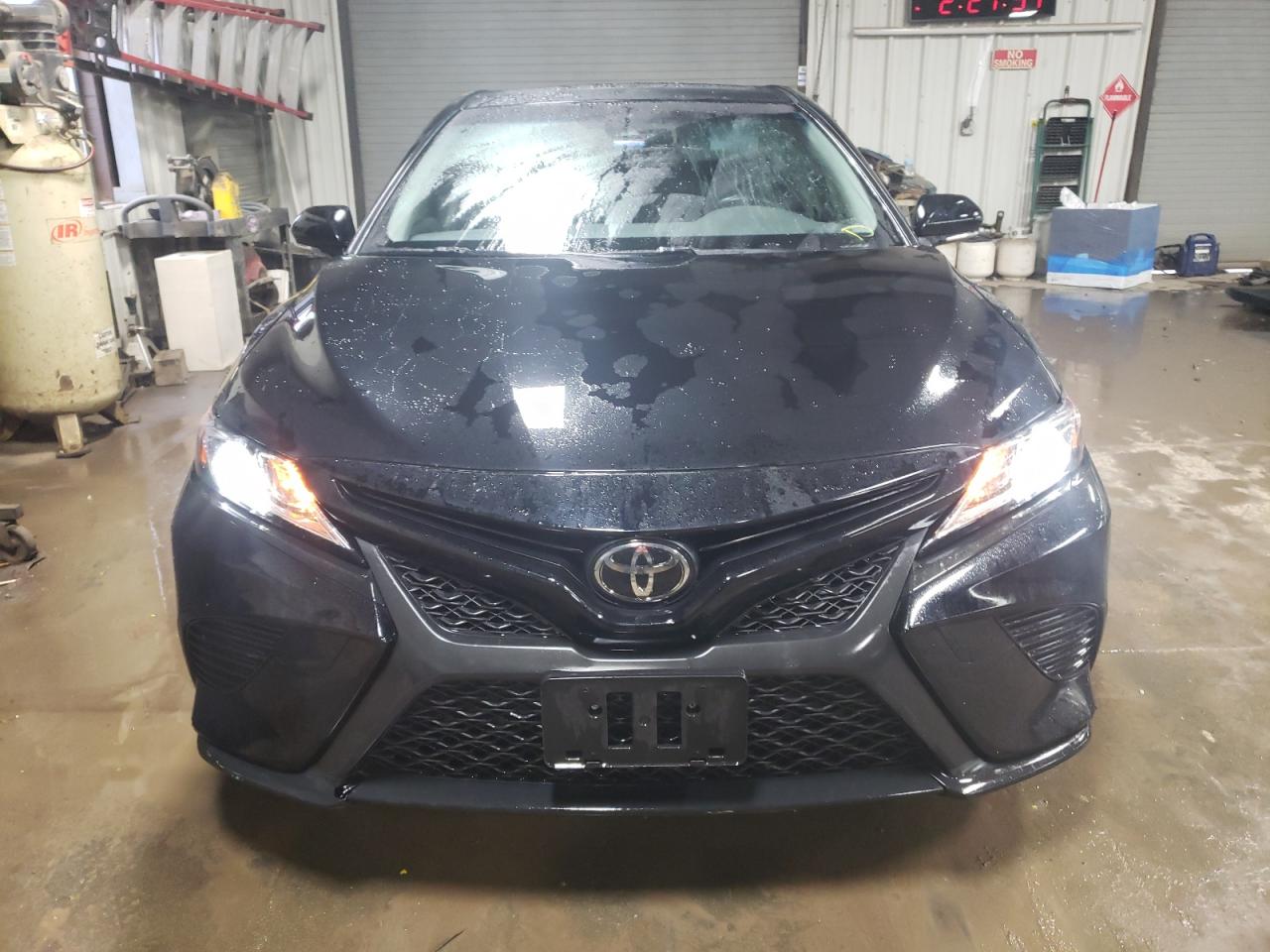 2018 Toyota Camry - Image 5