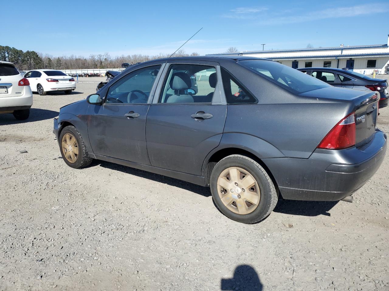 2007 Ford Focus - Image 2