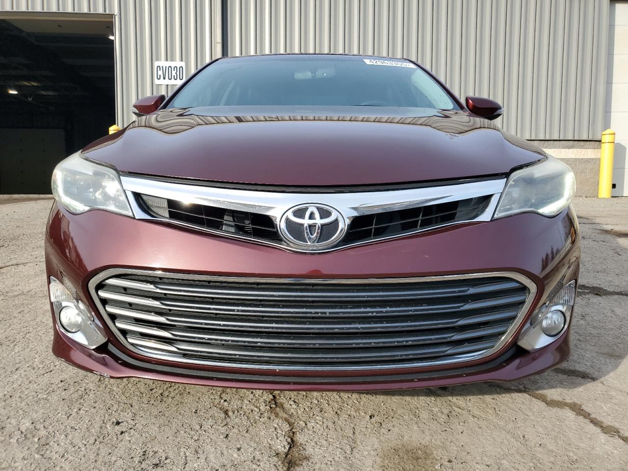 2013 Toyota Avalon - Image 5