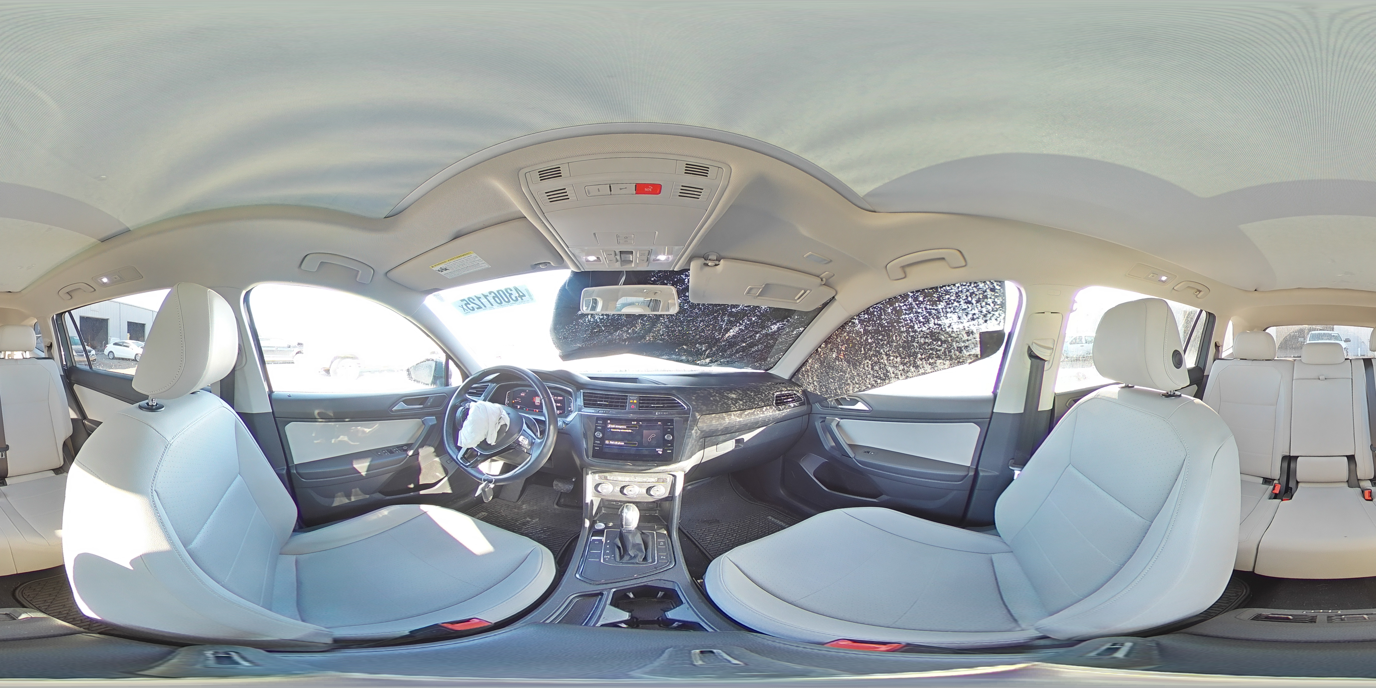 2019 Volkswagen Tiguan - Image 14
