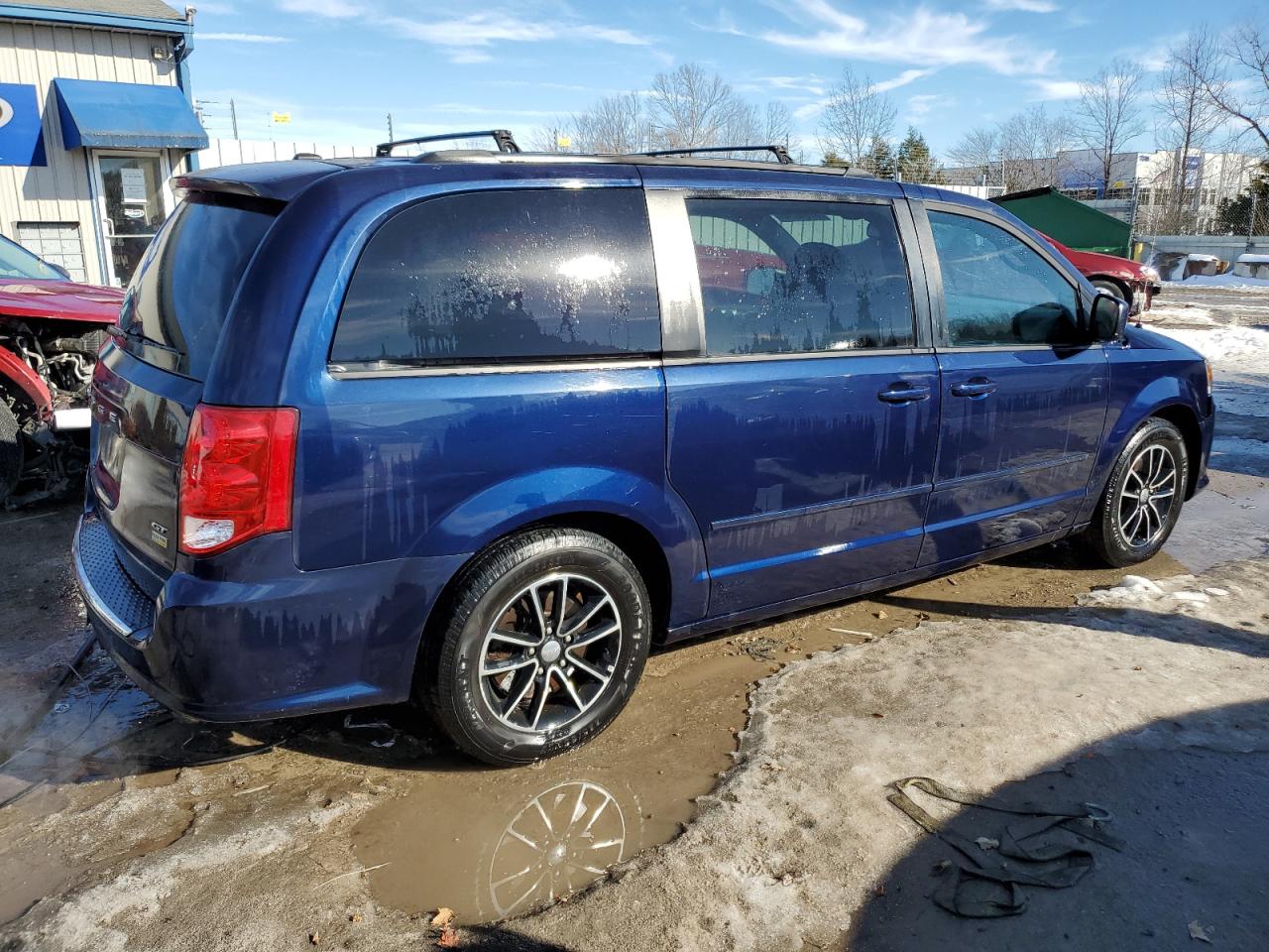 2017 Dodge Caravan - Image 3