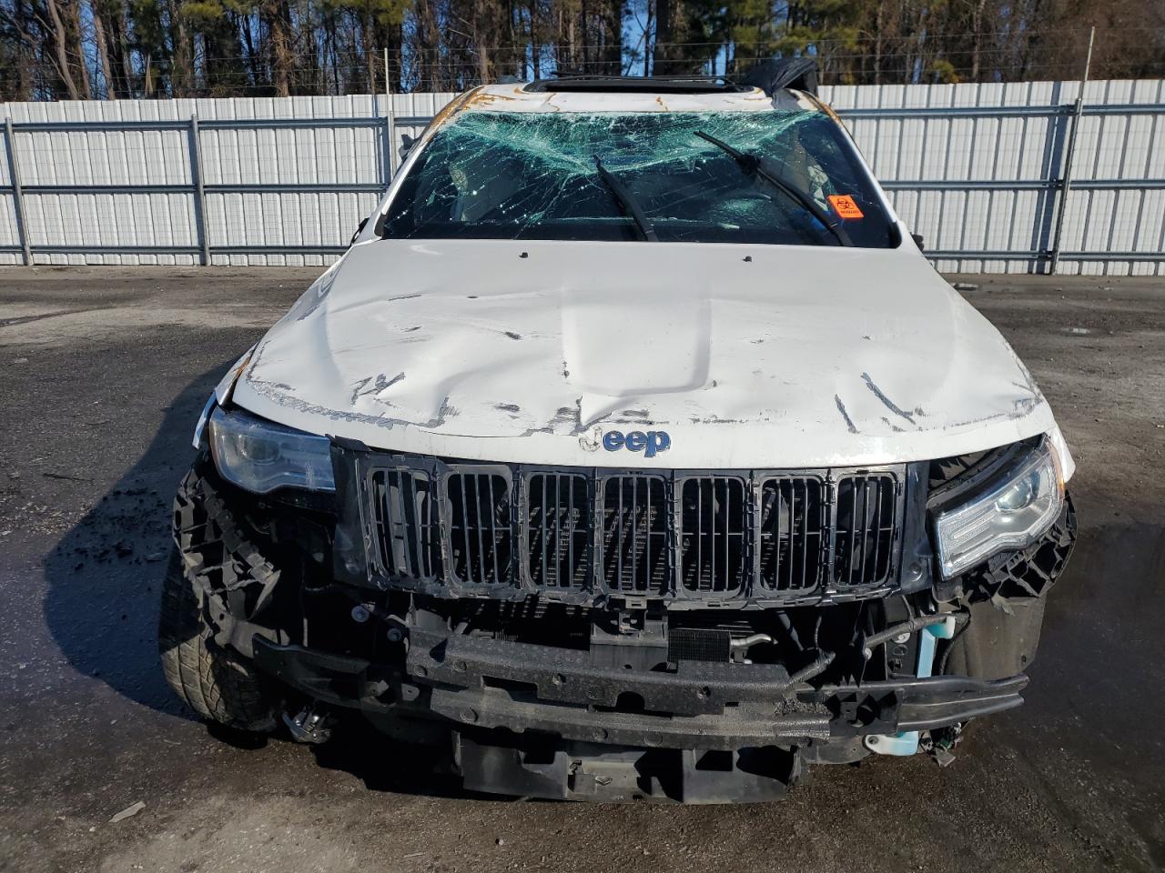 2015 Jeep Grand Cherokee - Image 5