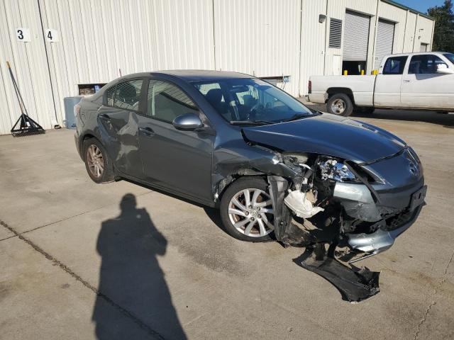 Седани MAZDA 3 2012 Зелений