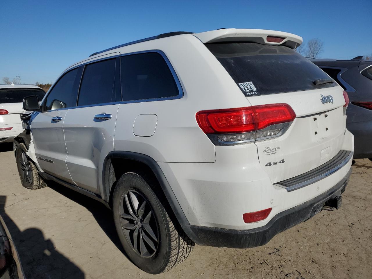 2018 Jeep Grand Cherokee - Image 2