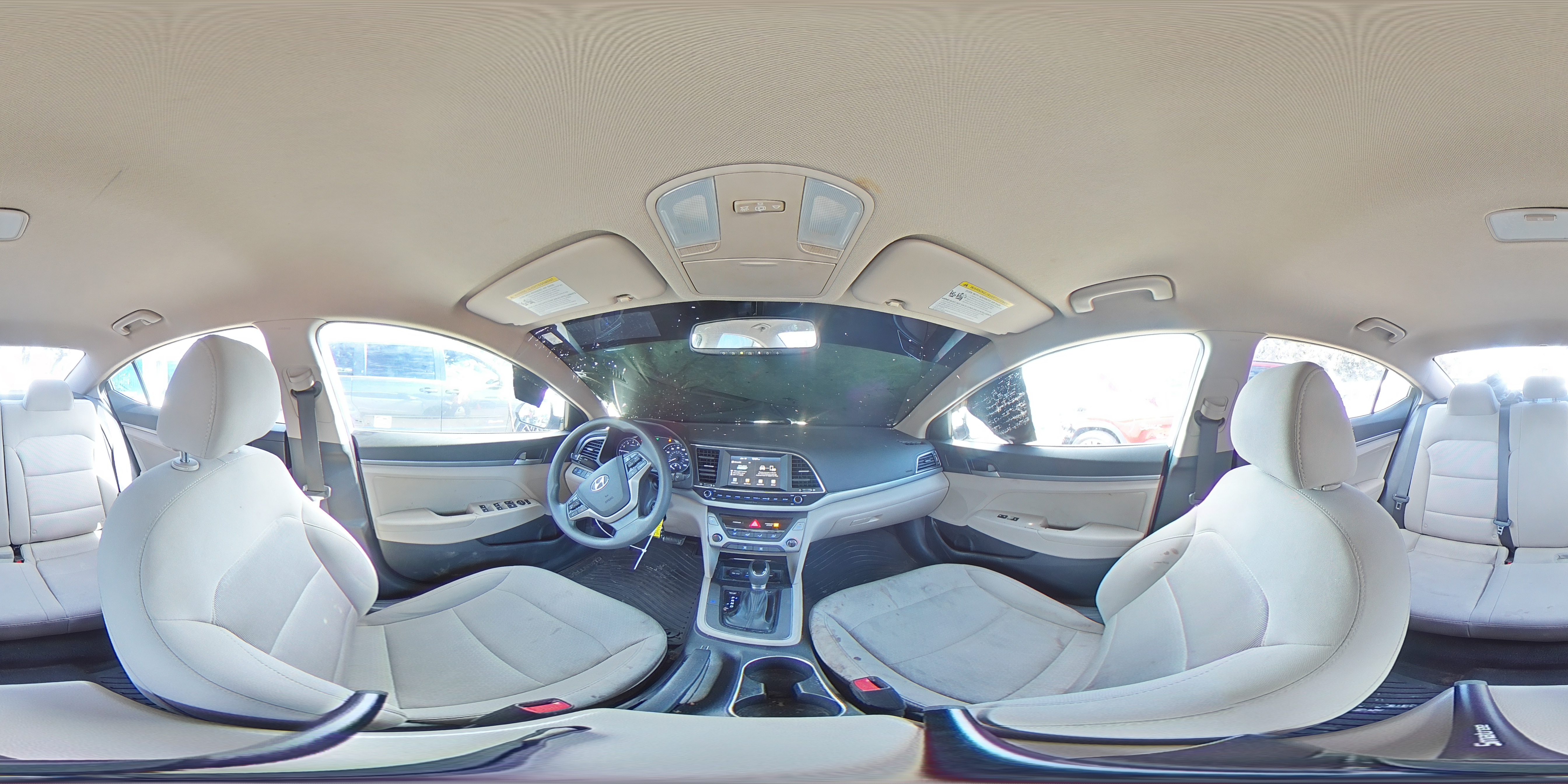 2018 Hyundai Elantra - Image 14
