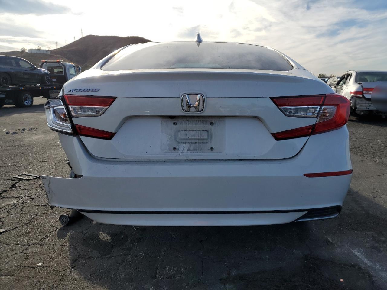 2020 Honda Accord - Image 6