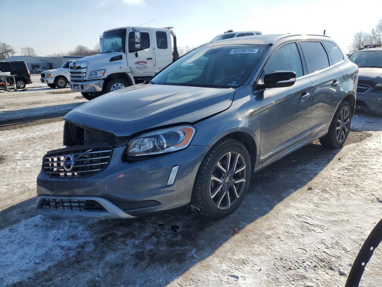 2017 Volvo XC60 - Image 1