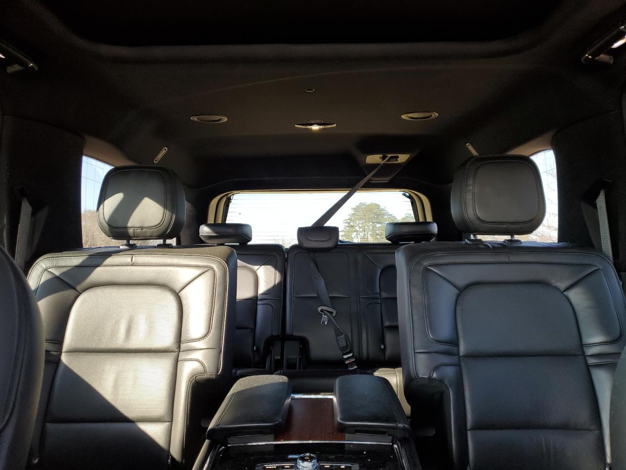 2018 Lincoln Navigator - Image 10