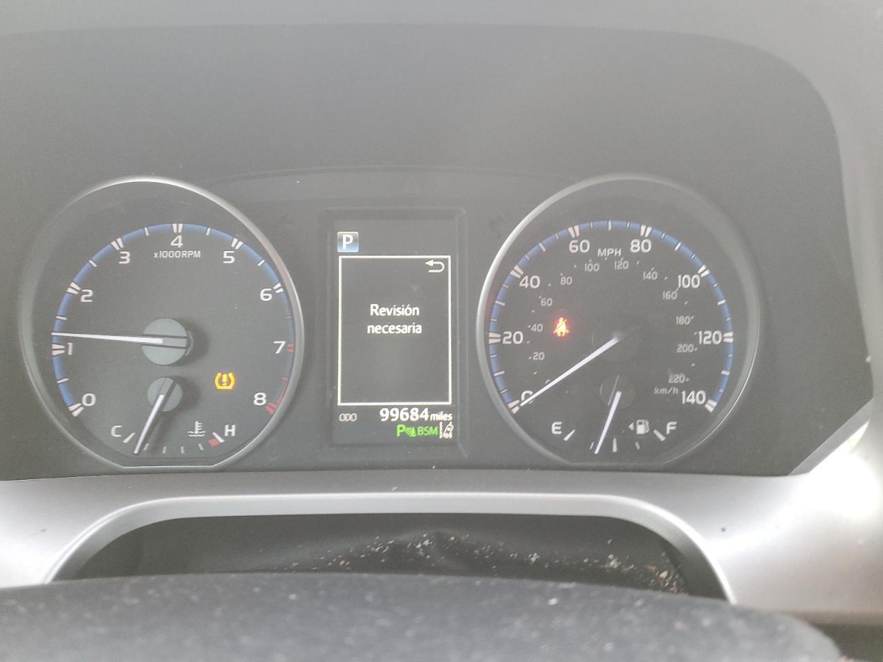 2017 Toyota RAV 4 - Image 9