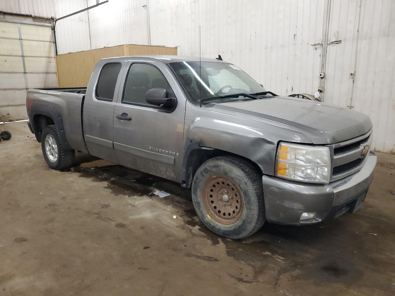 2008 Chevrolet Silverado - Image 4