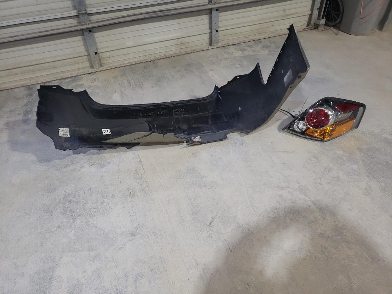 2010 Nissan Altima - Image 12