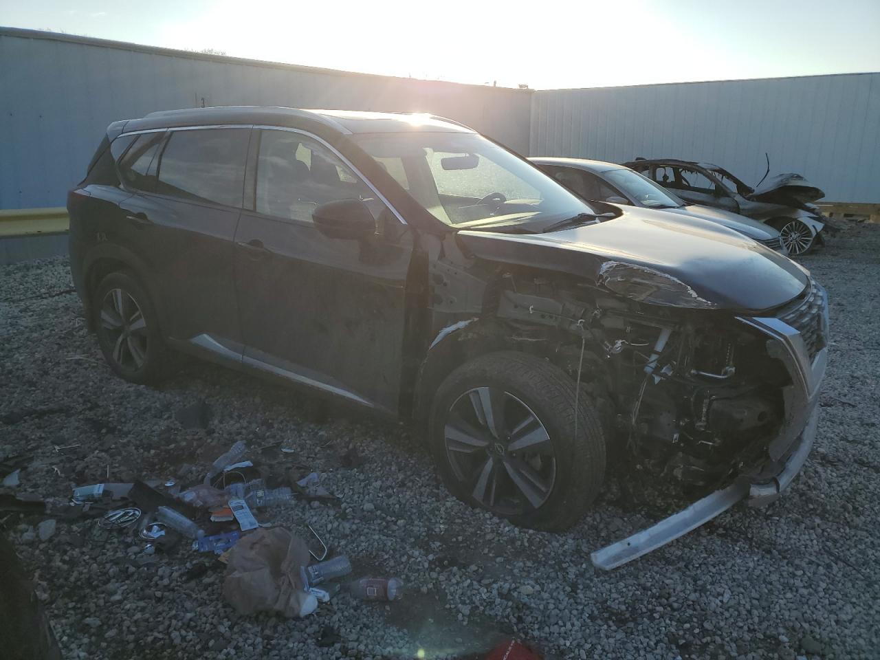 Фото: JN8BT3DD2PW319331 - 4