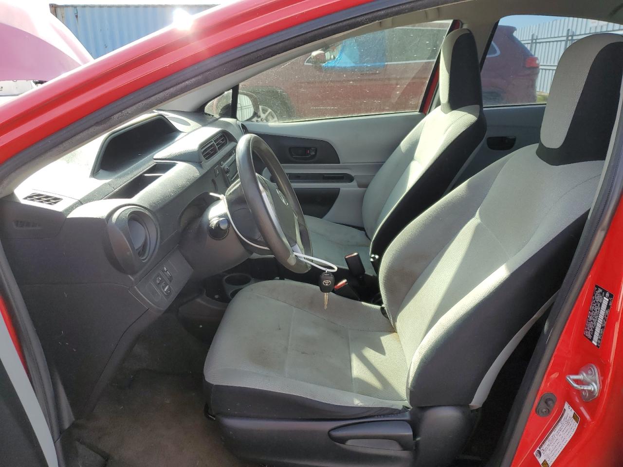 2012 Toyota Prius - Image 7