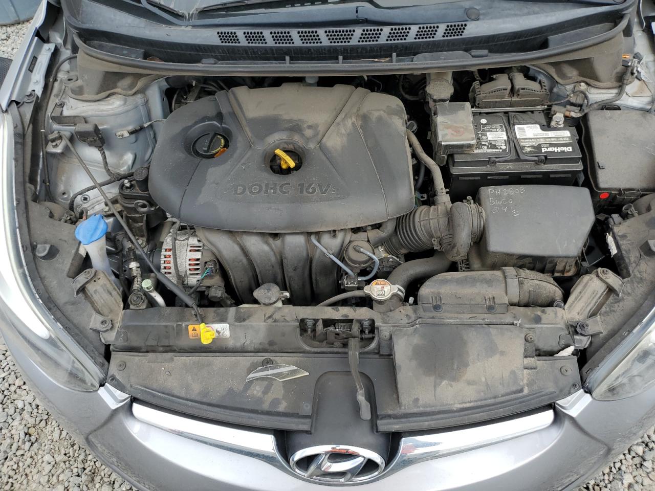 2016 Hyundai Elantra - Image 12