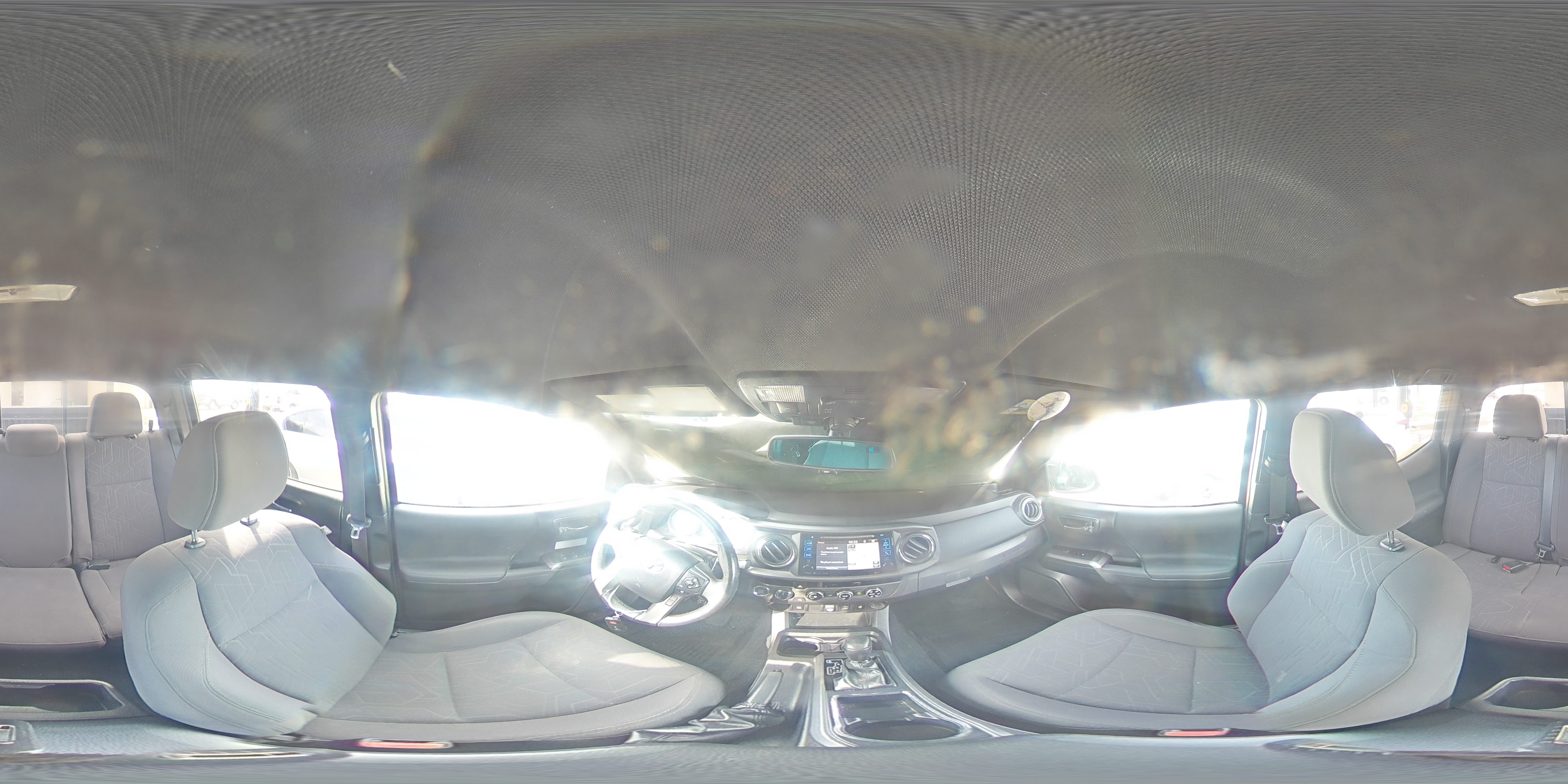 2018 Toyota Tacoma - Image 15