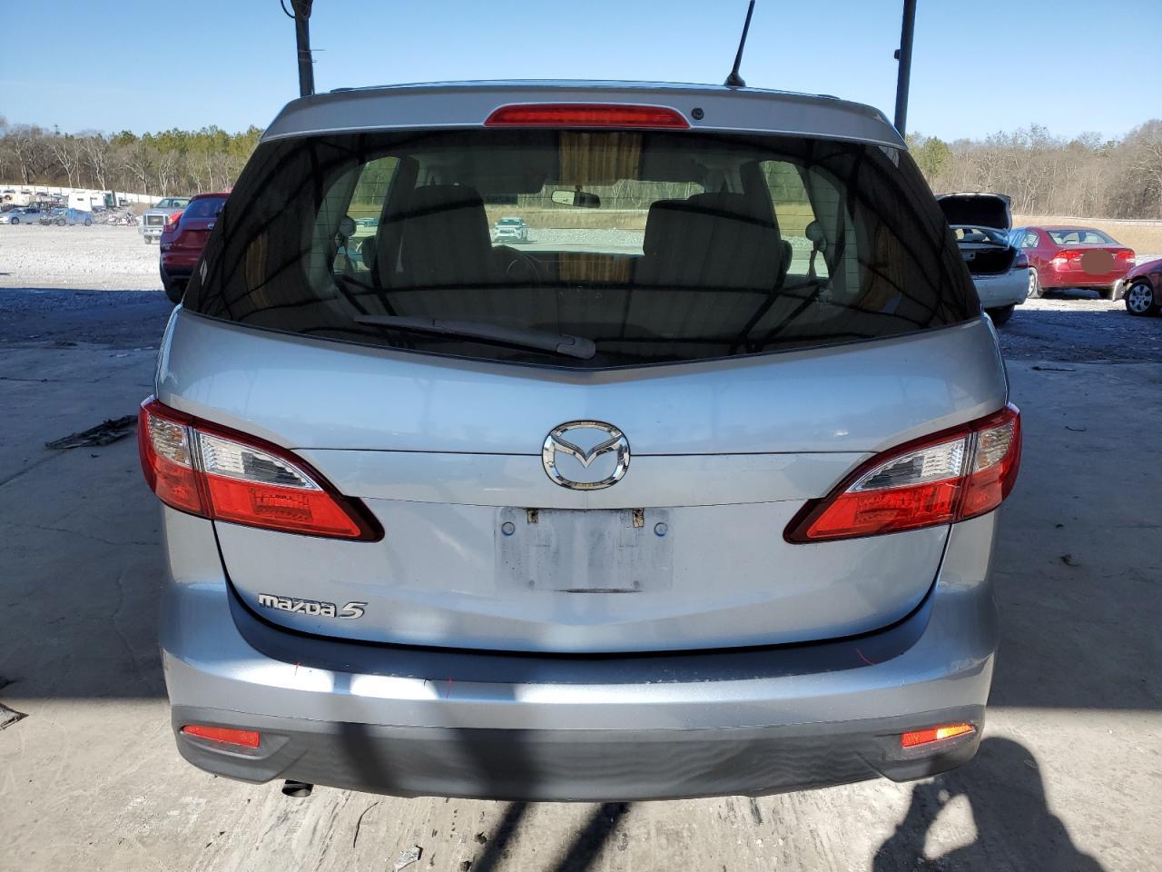 2012 Mazda 5 - Image 6