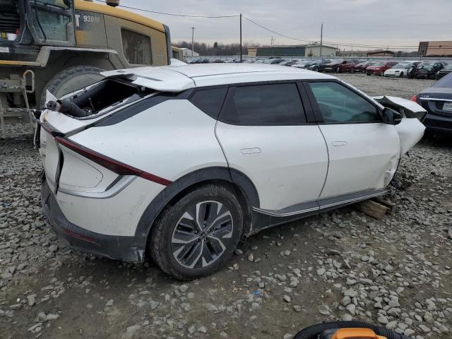 KIA EV6 LIGHT 2022 Білий