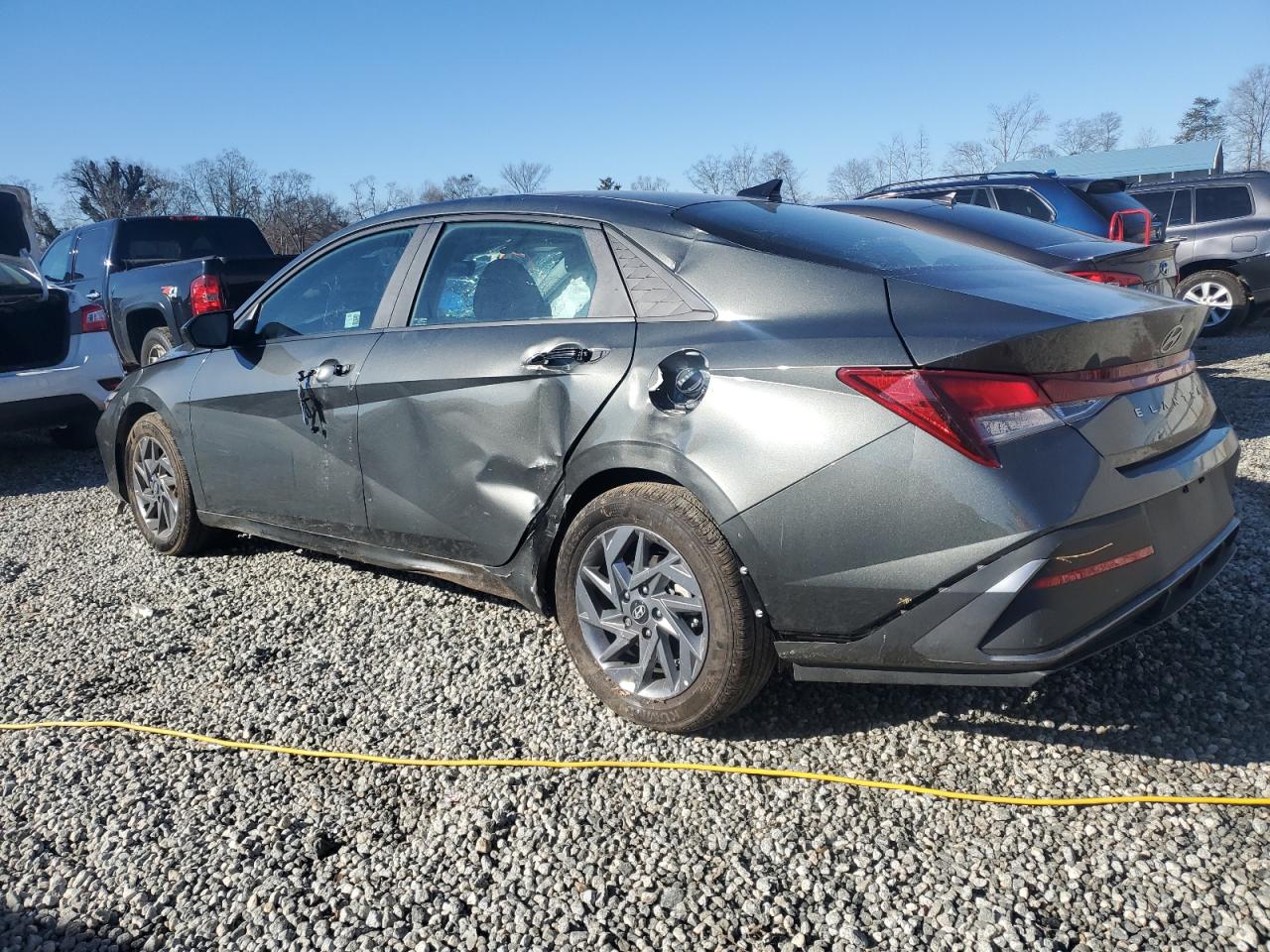 2024 Hyundai Elantra - Image 2
