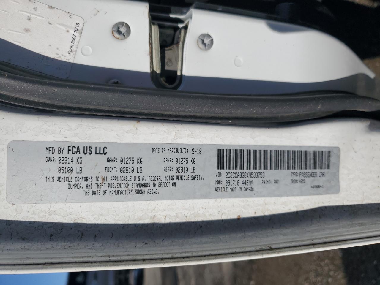 2019 Chrysler 300 - Image 14