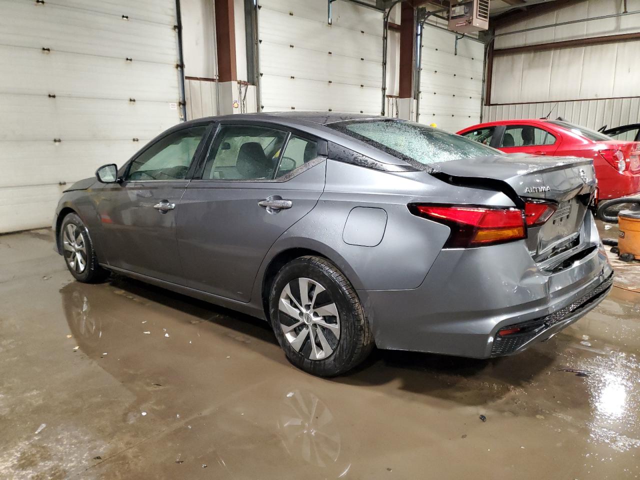 2021 Nissan Altima - Image 2