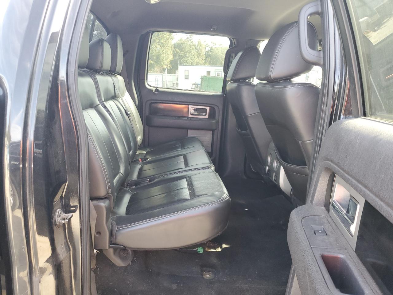 2011 Ford F-150 - Image 10