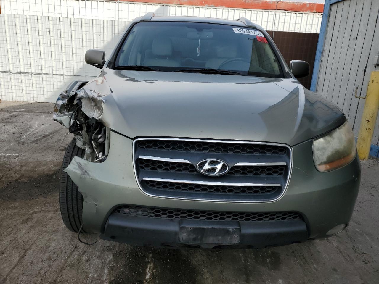 2009 Hyundai Santa Fe - Image 5