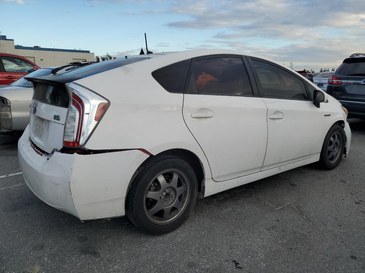 2014 Toyota Prius - Image 3