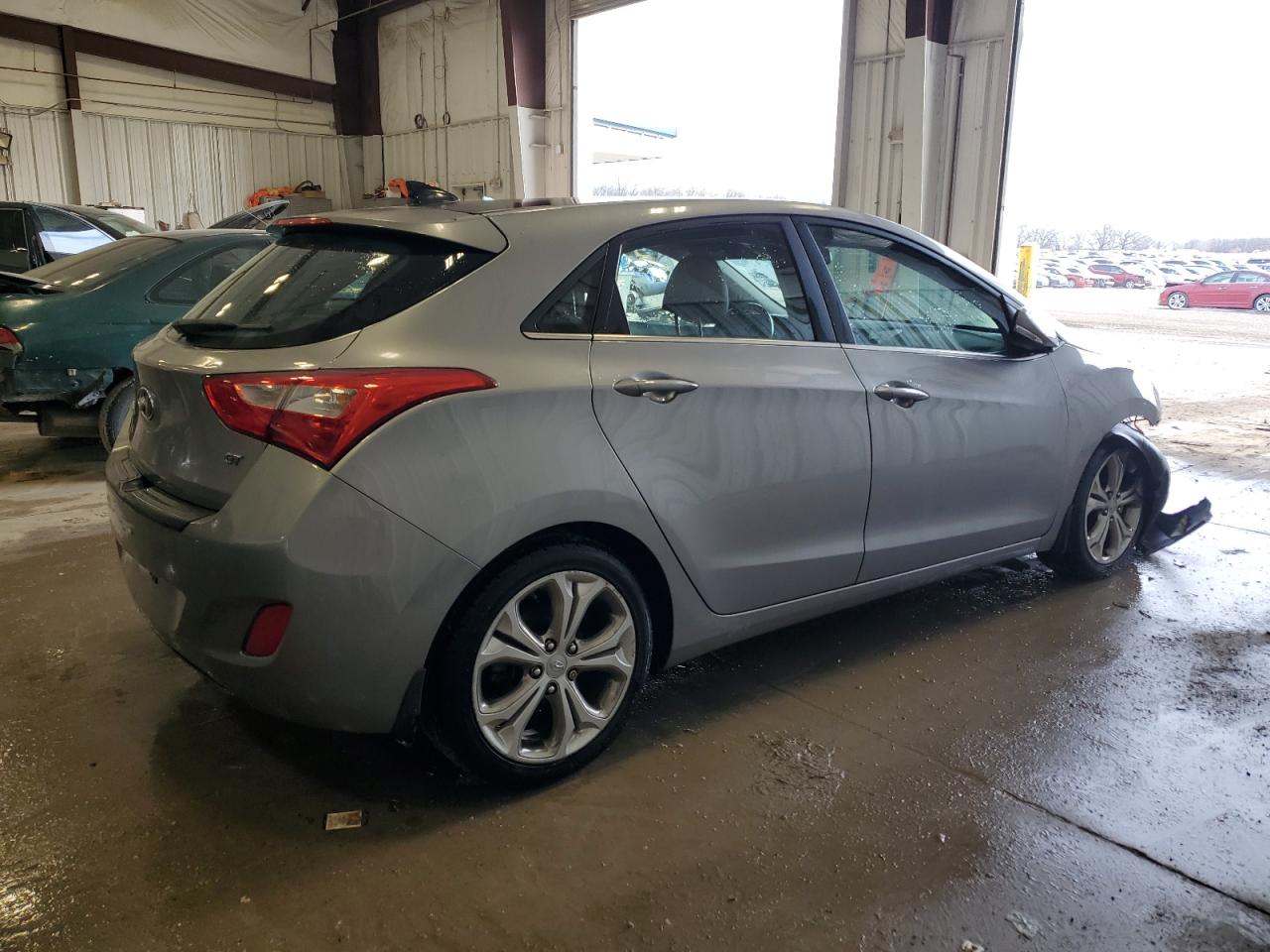 2013 Hyundai Elantra - Image 3