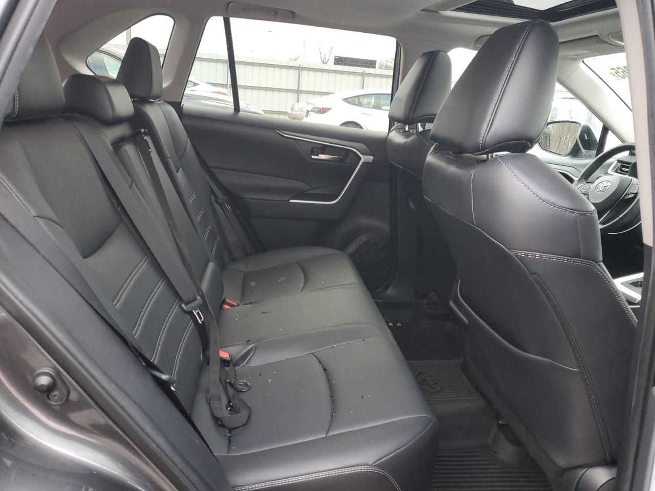 2021 Toyota RAV 4 - Image 11