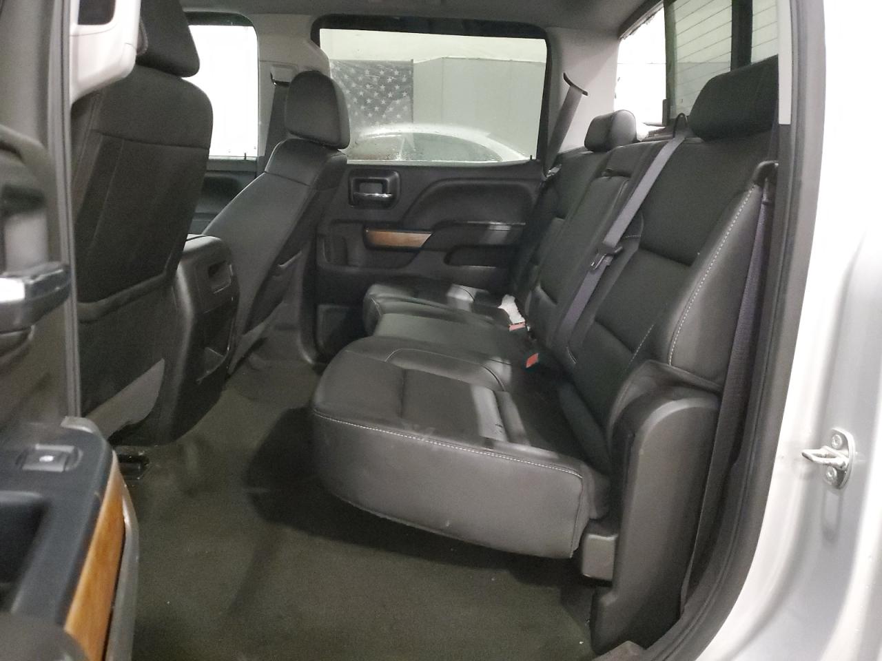 2017 Chevrolet Silverado - Image 10