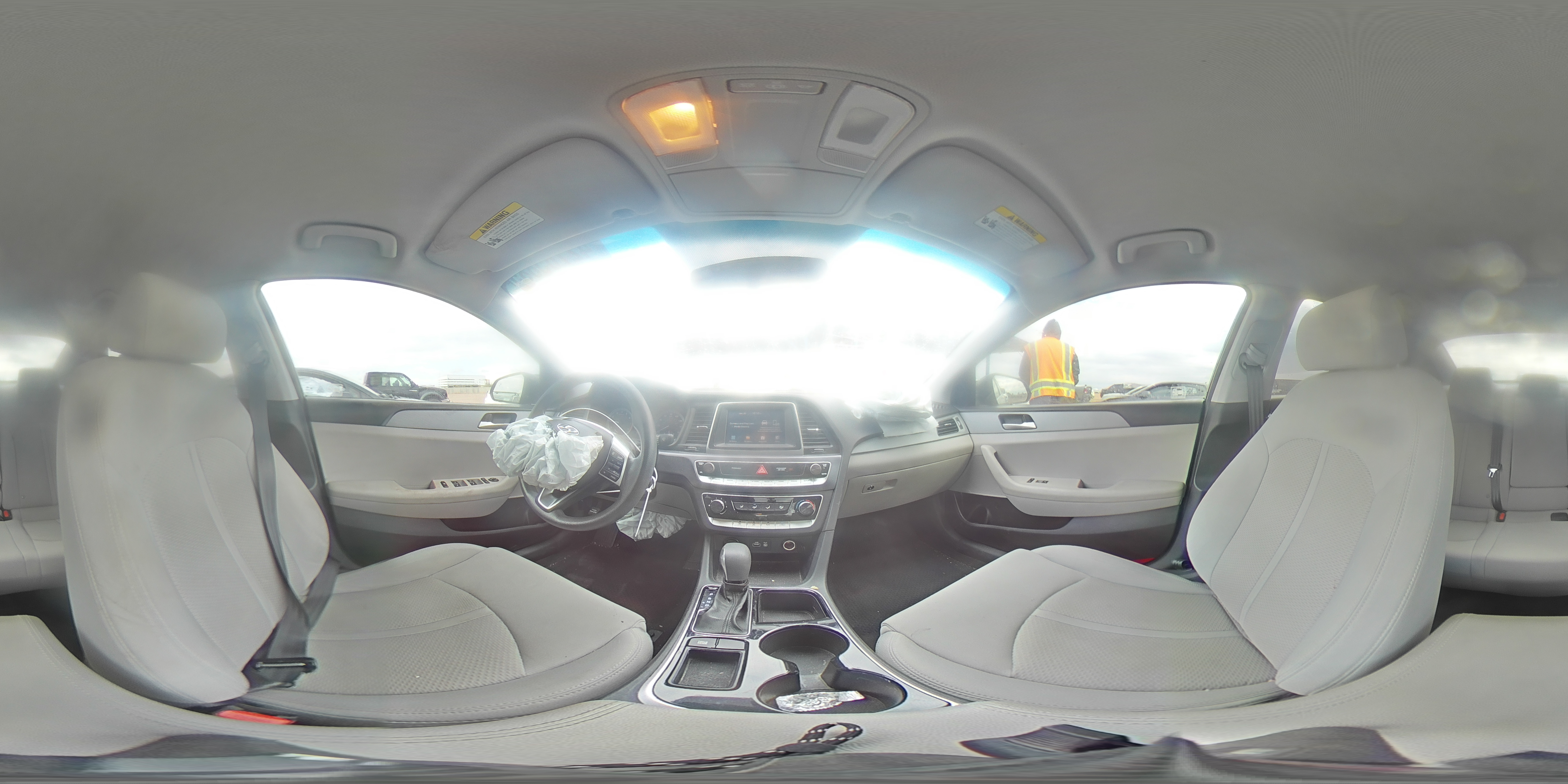 2018 Hyundai Sonata - Image 12