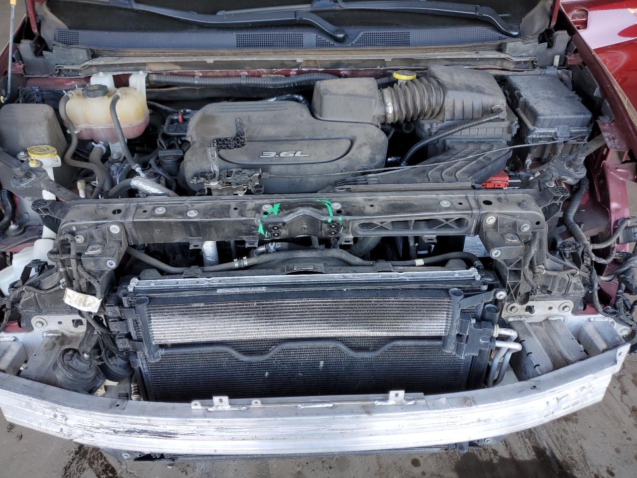 2018 Chrysler Pacifica - Image 12