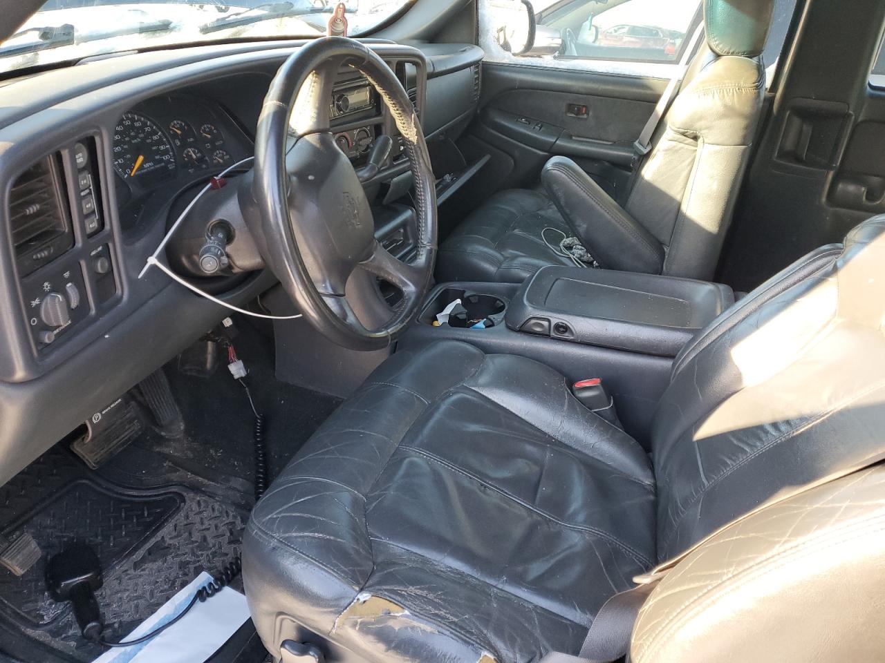 2000 Chevrolet Silverado - Image 7