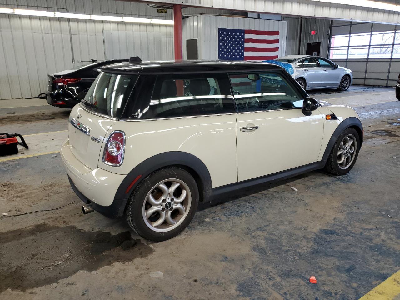 2012 MINI Cooper - Image 3
