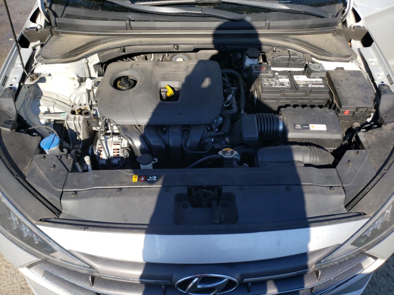 2019 Hyundai Elantra - Image 12